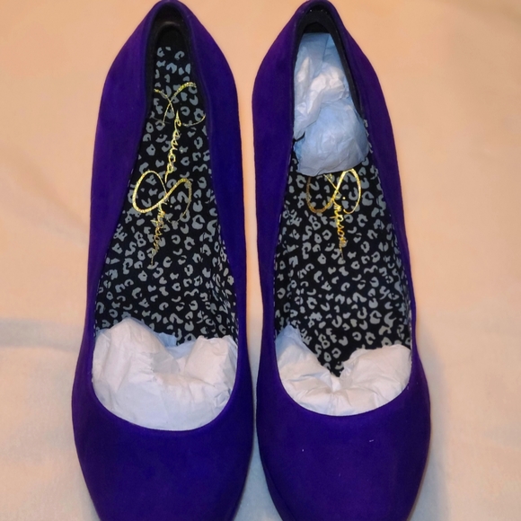 Jessica Simpson pumps - Picture 2 of 3